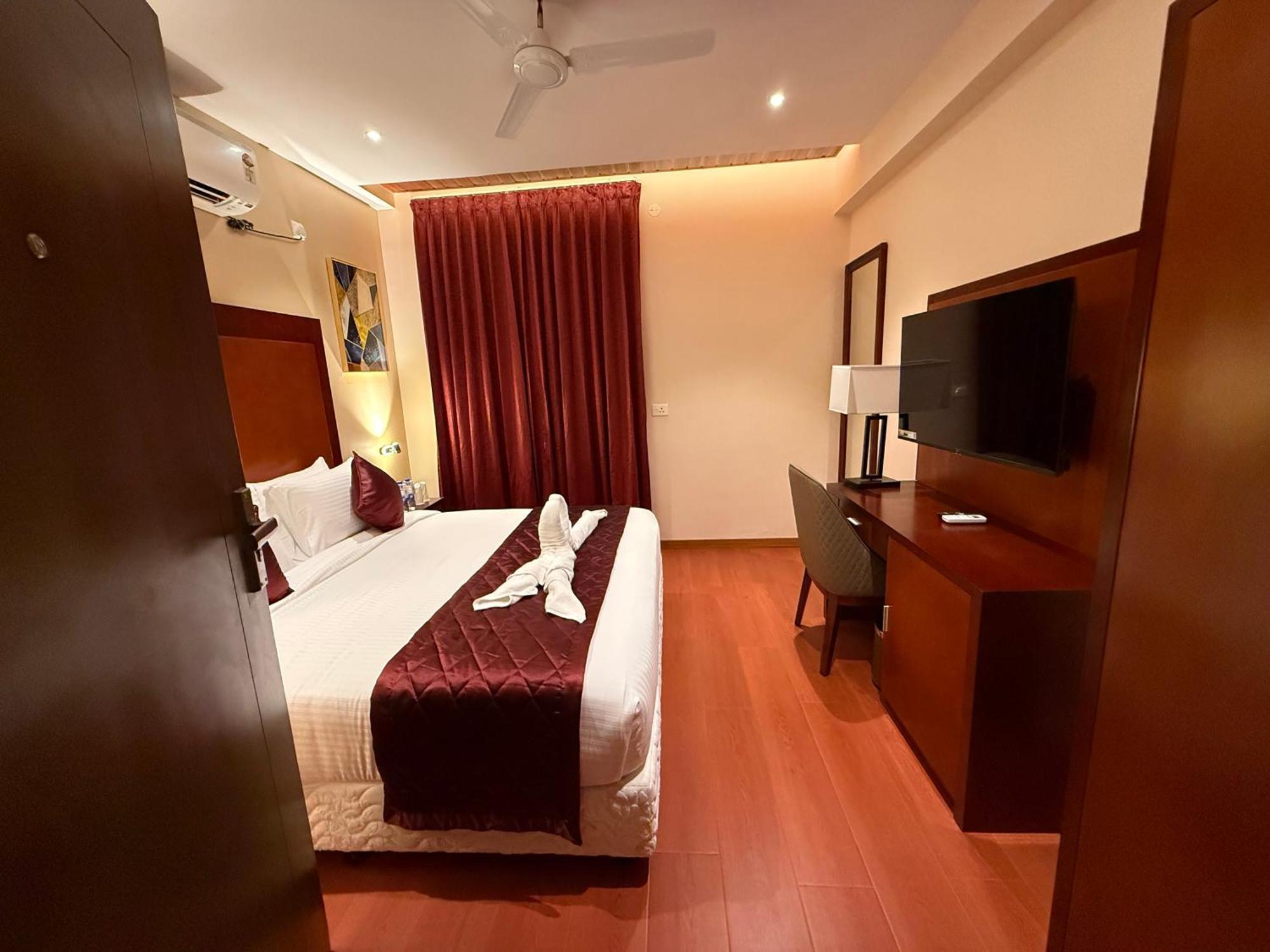 Park Avenue Hotel & Apartments Trichy Tiruchirappalli Exterior foto